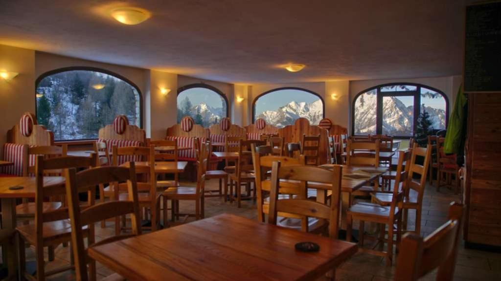 Rifugio Campelli Hotel Barzio Bagian luar foto